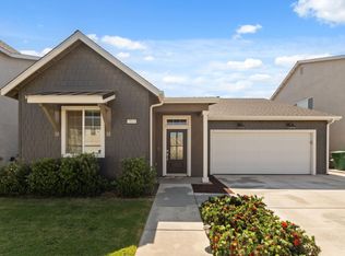 2533 W Claridge Way, Hanford, CA 93230