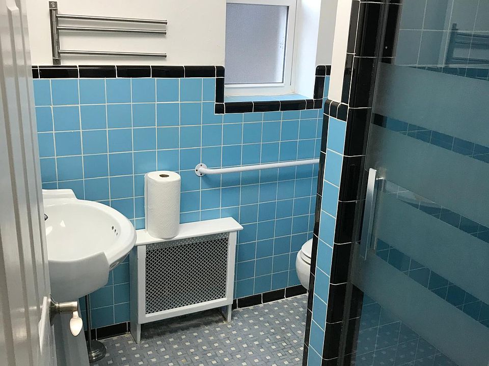 1st image of 2221 Woodhull Ave #1