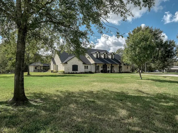 22474 Kmiec Rd, Hempstead, TX 77445