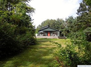 3 3rd St, Chatham, NY 12037