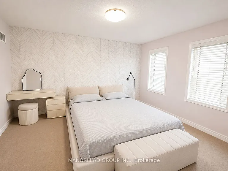 195 Alfred Smith Way — Photo 8