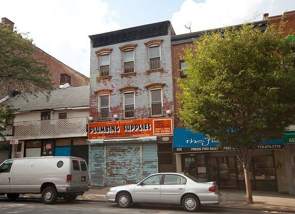 1st image of 653 Myrtle Ave #1