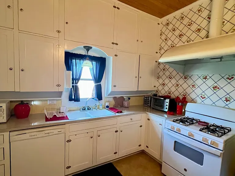 801 Stockton Bend Rd — Photo 5