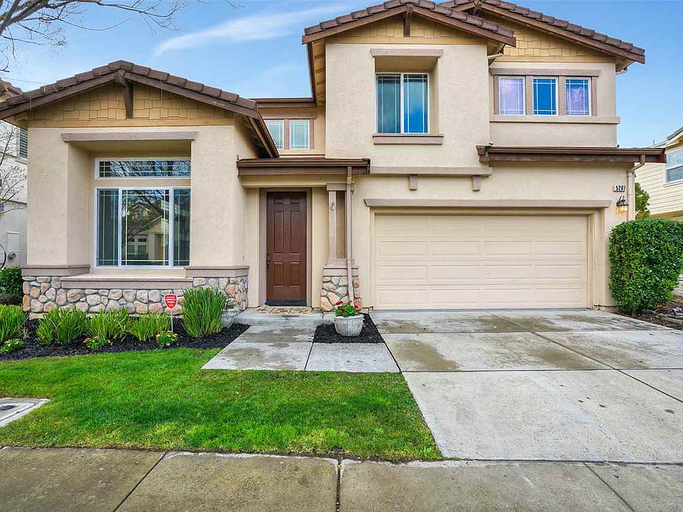 2nd image of 5207 N Forestdale Cir