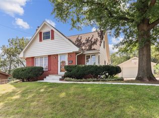 2526 Glennor Rd, Des Moines, IA 50310