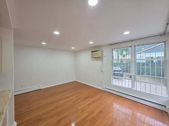 5th image of 177 Bay 49th St APT 2