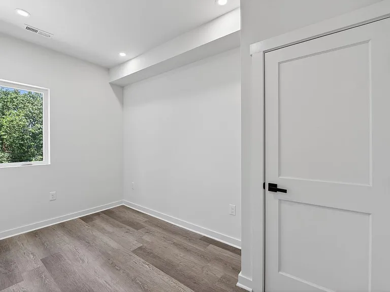 1321 Anacostia Rd SE — Photo 13