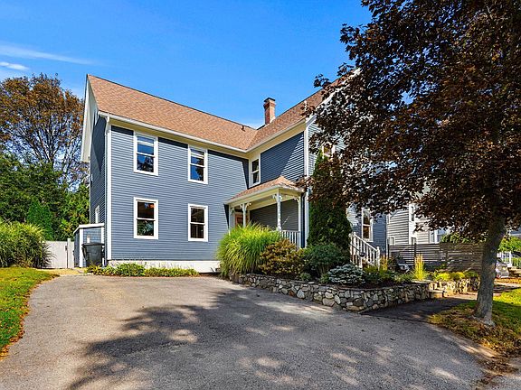 3rd image of 139 Clinton Street