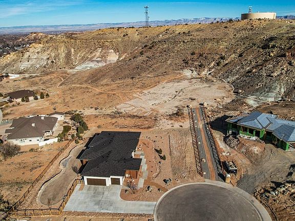 2nd image of 359 Canyon Rim Trl