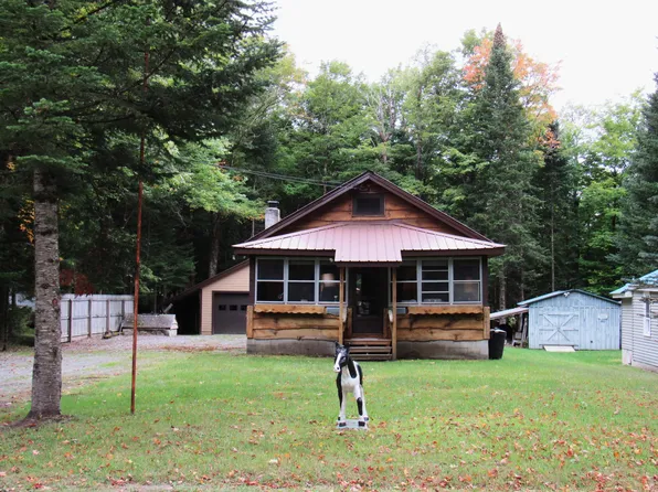 127 Big Moose Rd, Eagle Bay, NY 13331