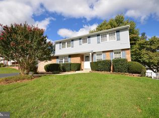 1309 E Beech Rd, Sterling, VA 20164