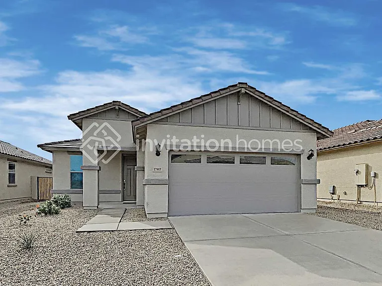 17917 W Tina Ln — Photo 1
