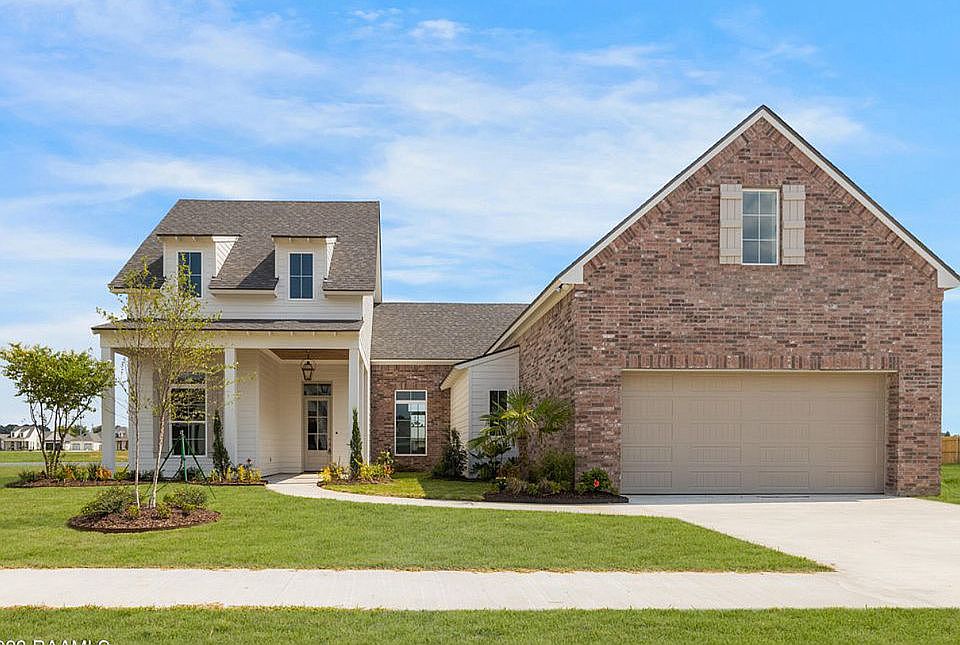 1st image of 407 Abercrombie Way