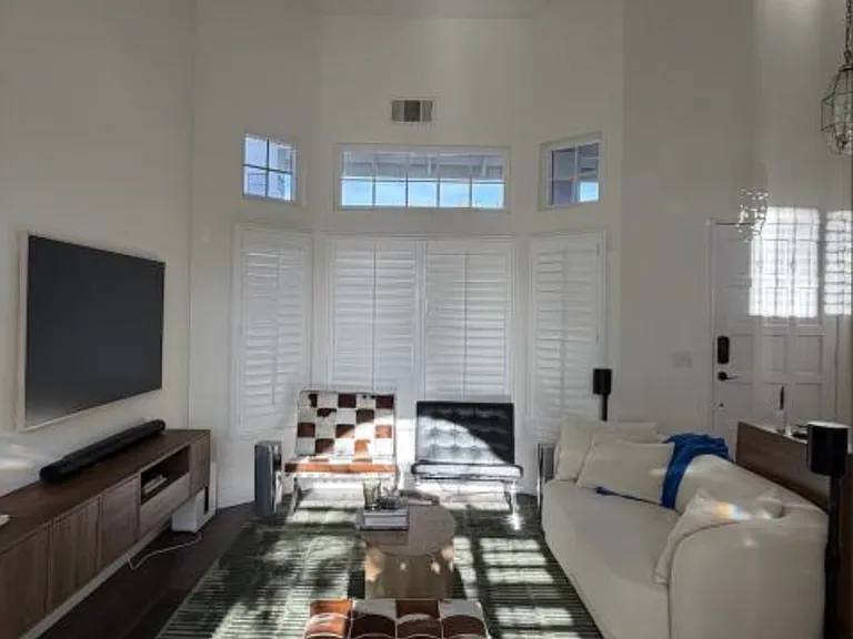 5025 Woodland Ave — Photo 2