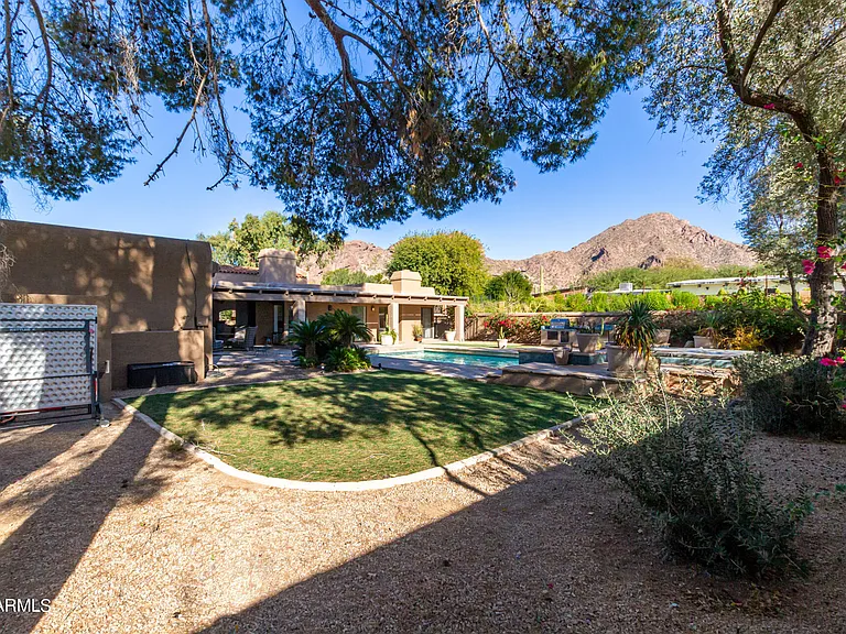 4450 E Camelback Rd #1 — Photo 50