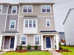 336 Leland Crest Dr, Apex, NC 27539