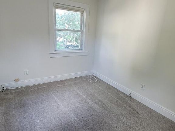 3rd image of 75 Hillside Ave