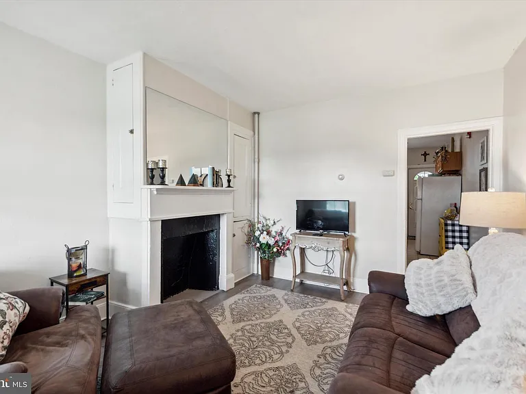 20 S Village Ave #1 — Photo 5