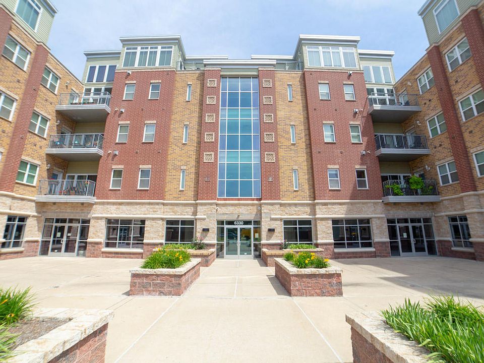1st image of 6330 W Greenfield Ave APT 405
