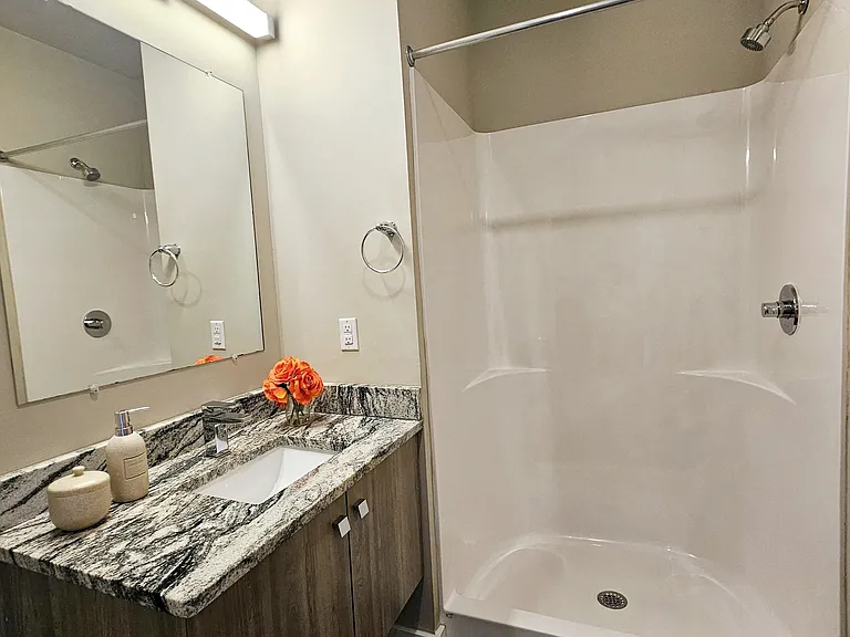 Lofts at Narrow — Photo 17