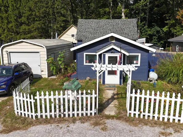 16920 6th St, Wellston, MI 49689