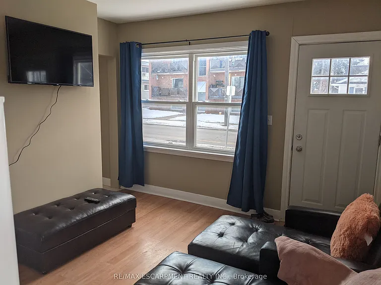 63 Pelham Rd E #4 — Photo 6