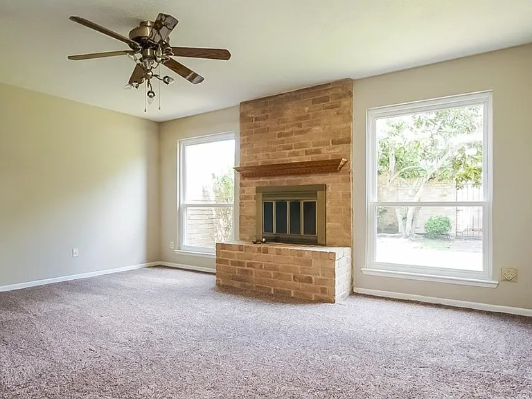 10650 Bexley Dr — Photo 3