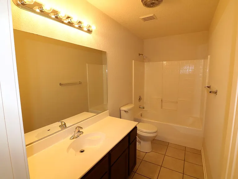 2809 Edgefield St #B — Photo 11