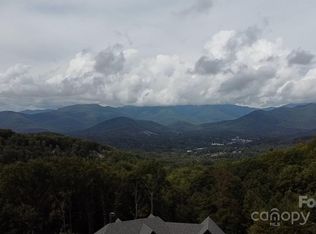 97 Settings Blvd, Black Mountain, NC 28711