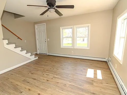 35 Mildred Ave Photo 1