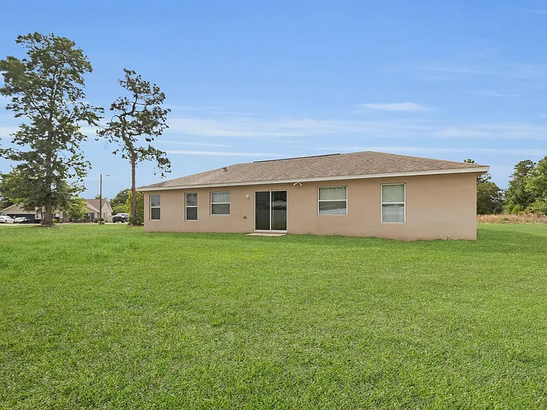 11302 SW 62nd Cir — Photo 25