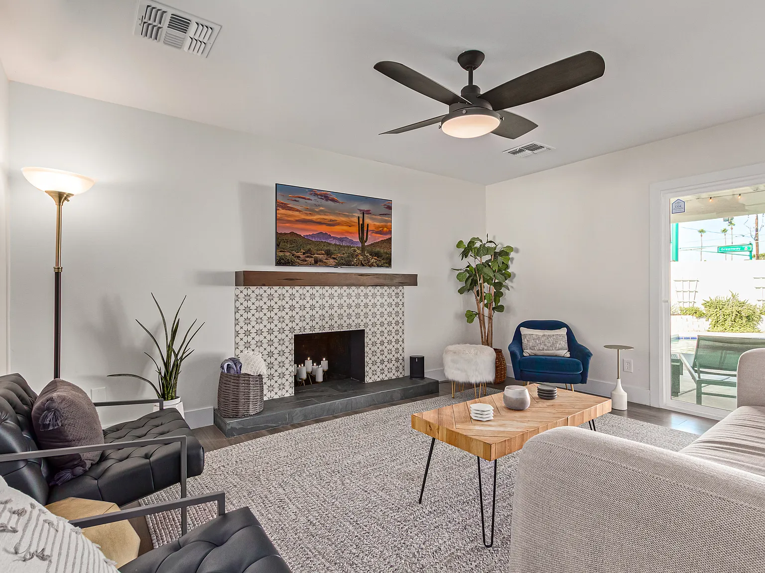 4 bed, 2099 sqft, $5,995 — Photo 4