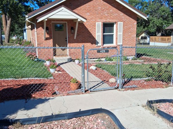 425 Pueblo Ave
