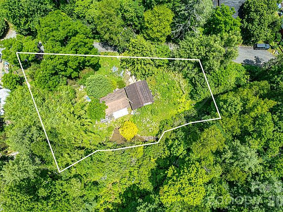3rd image of 72 Bothy Rd