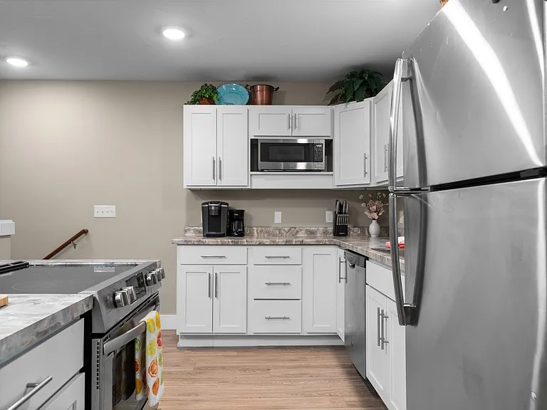 525 S Garfield Ave #D — Photo 6
