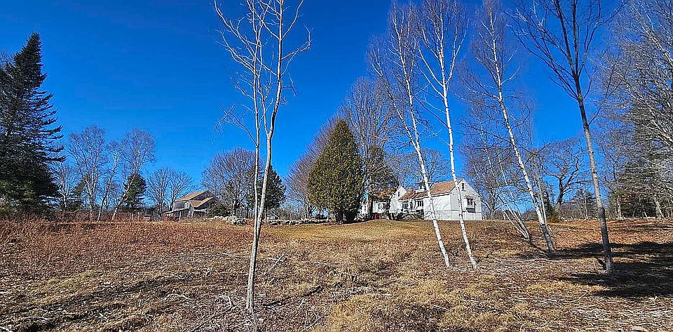 2nd image of 175 Quarry Rd