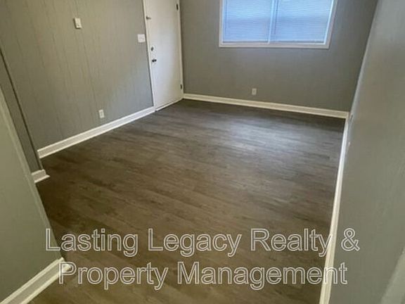 5th image of 1130 Conley St APT A