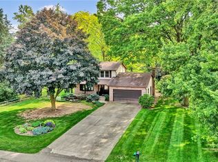 12160 Pueblo Path Ave NW, Uniontown, OH 44685