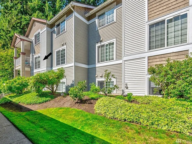 25235 SE Klahanie Blvd #N201 — Photo 1