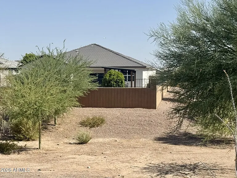 1090 W Beacon Dr — Photo 27