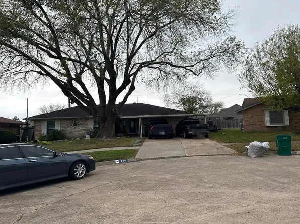 706 Whelton Cir, Pasadena, TX 77503