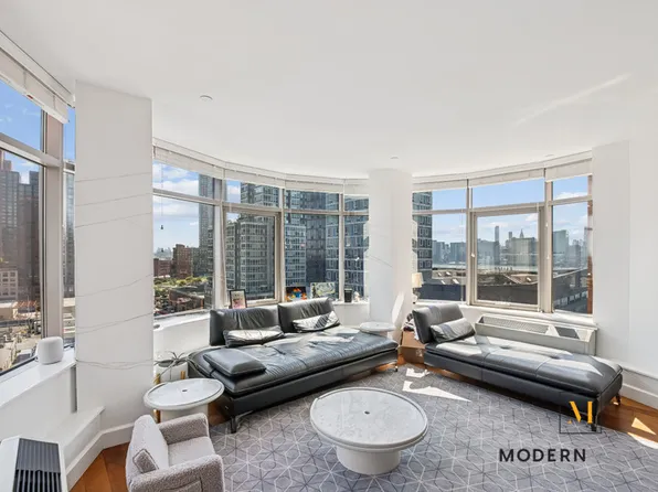 50-09 2nd Street image 3 of 14