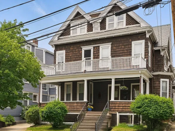 246 School St, Somerville, MA 02145