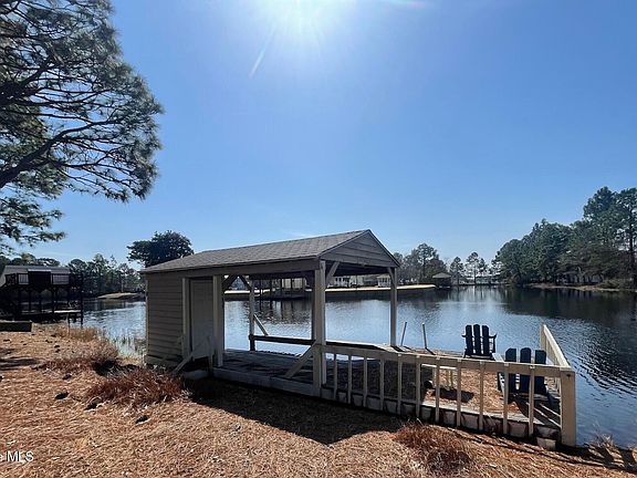 3rd image of 82 Bay Ridge Road