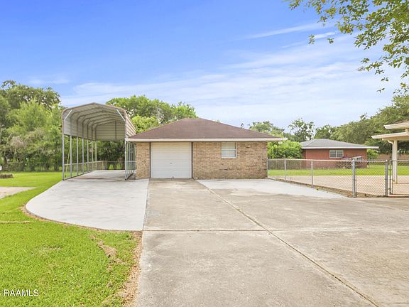 5th image of 2806 Old Jeanerette Rd