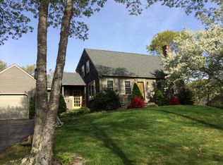 19 Strawberry Hill Rd, Plymouth, MA 02360