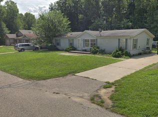 36257 Cypress St, Romulus, MI 48174