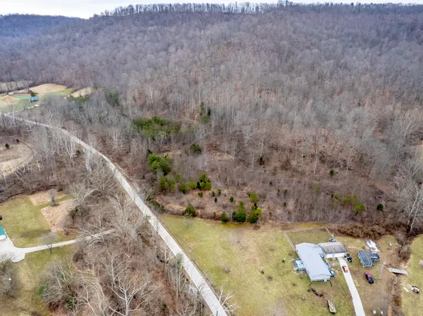 6065 Salt Lick Rd, Vanceburg, KY 41179