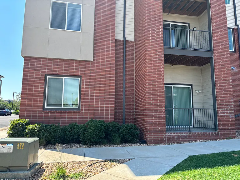 14341 E Tennessee Ave — Photo 12