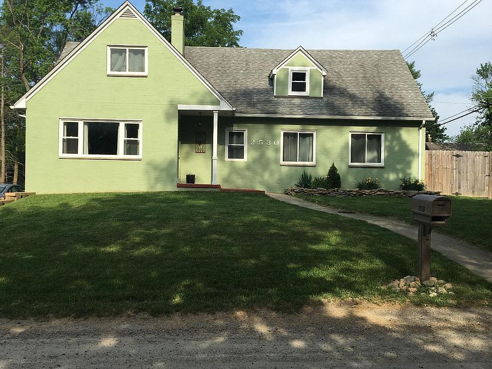 1st image of 2530 Emerald Ave